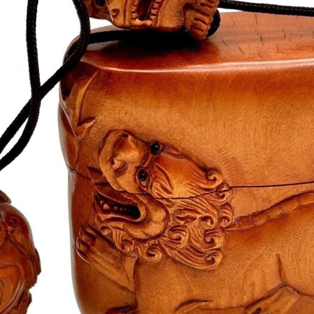 Hand-Carved Hard Wood Inro Box Netsuke Ojime Guardian Lion Cord Japan Signed